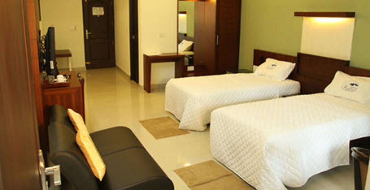 Hotel Soorya Regency Malappuram Dış mekan fotoğraf